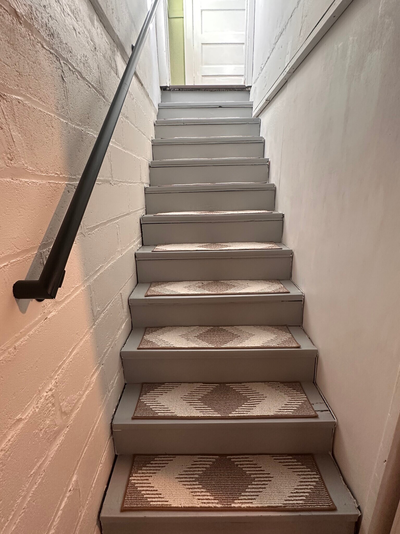 Building Photo - 718 Griggs St N