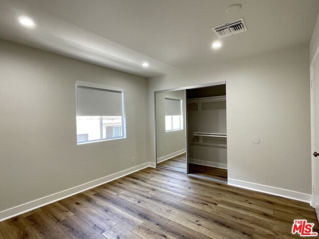 Building Photo - 11738 Mayfield Ave