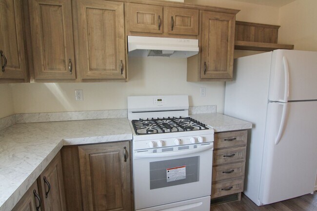 Building Photo - Manufactured Home for Rent in Paradise CA | 2 Bed, Newer Build, Cat Friendly