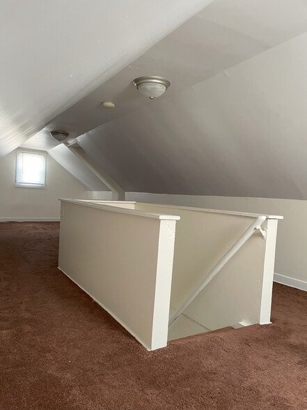 Upper Bedroom / Children Playroom (1) - 1237 Euclid Ave