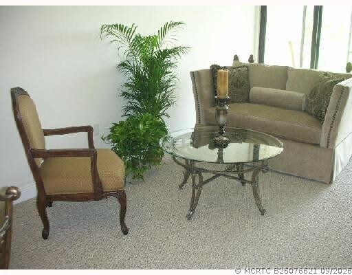 Building Photo - 6733 Coral Lake Dr