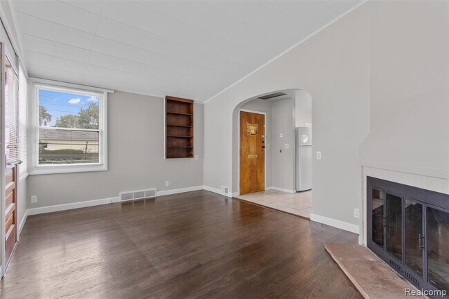 Building Photo - 27361 Delton St