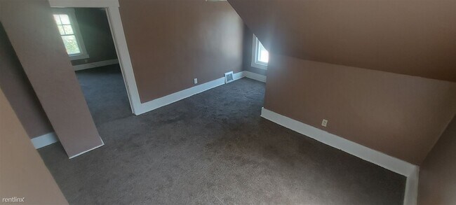 Building Photo - 3 br, 1 bath House - 512 Gordon Street