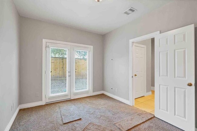 Building Photo - 9028 Harbor Hills Dr