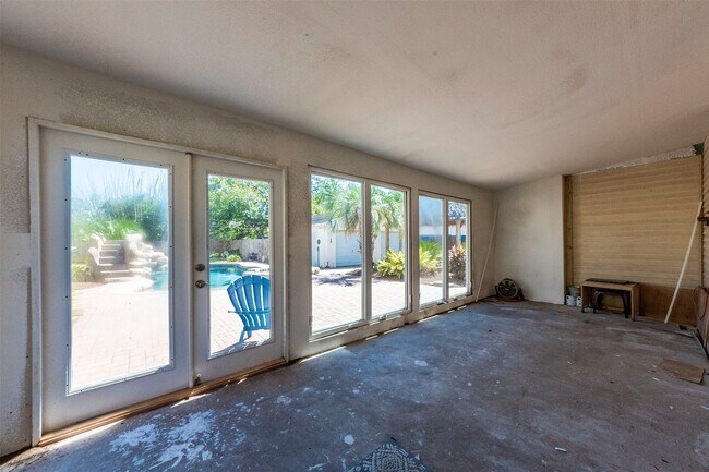 Building Photo - 2835 Beverly Rd