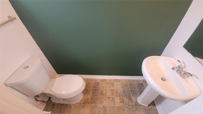 Building Photo - 4547 Ashburn Square Dr