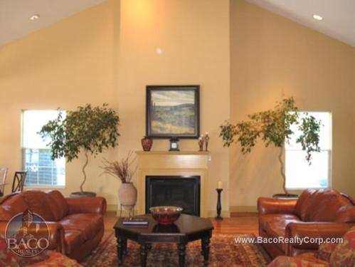 Building Photo - 3365 Keystone Ave