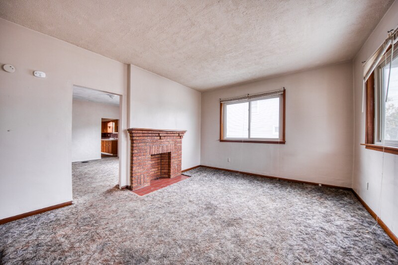 Building Photo - 3810 Clark St