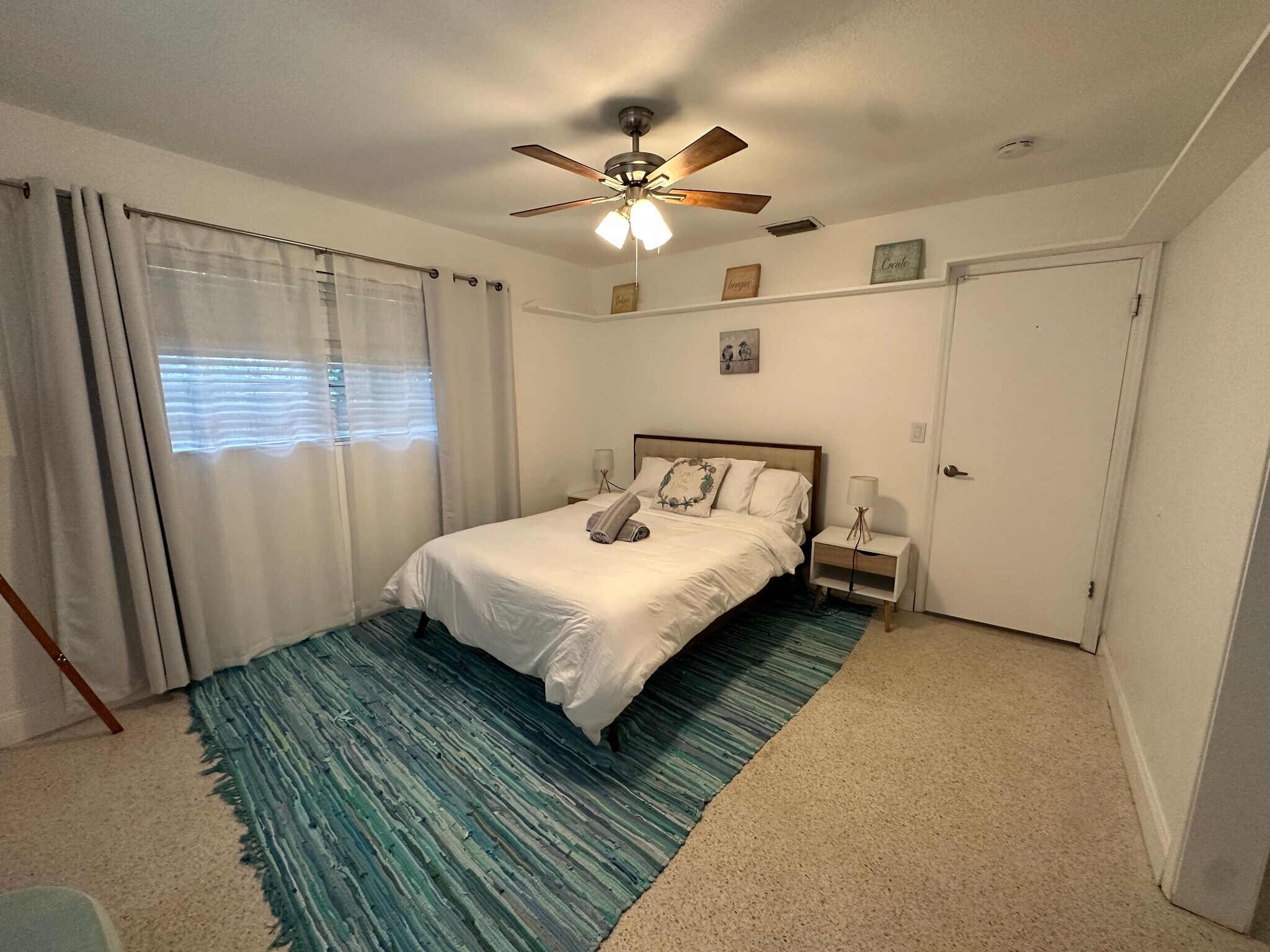 Building Photo - 2901 NW 9th Ter