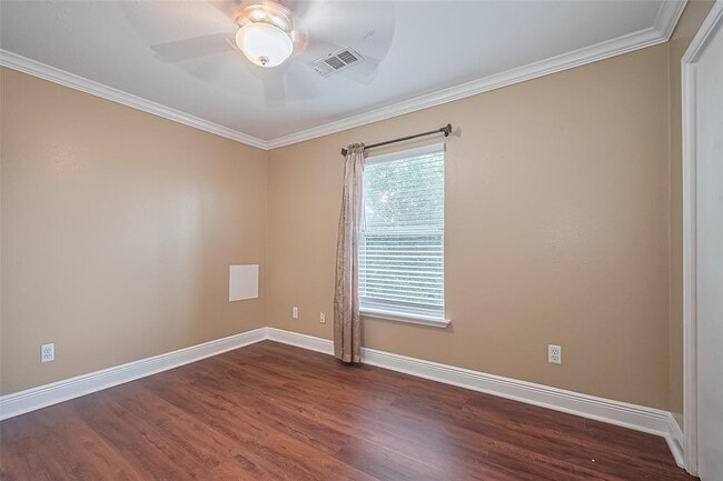 Building Photo - 5731 Coastal Way