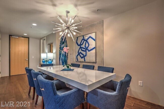 Building Photo - 353 E Bonneville Ave