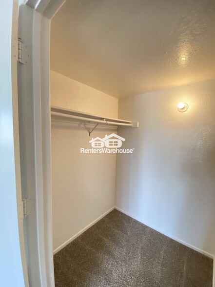Building Photo - 6480 N 82nd St