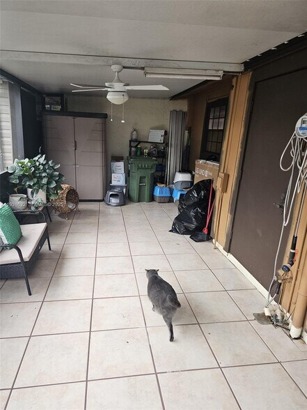 Building Photo - 10371 Jasmine Ct