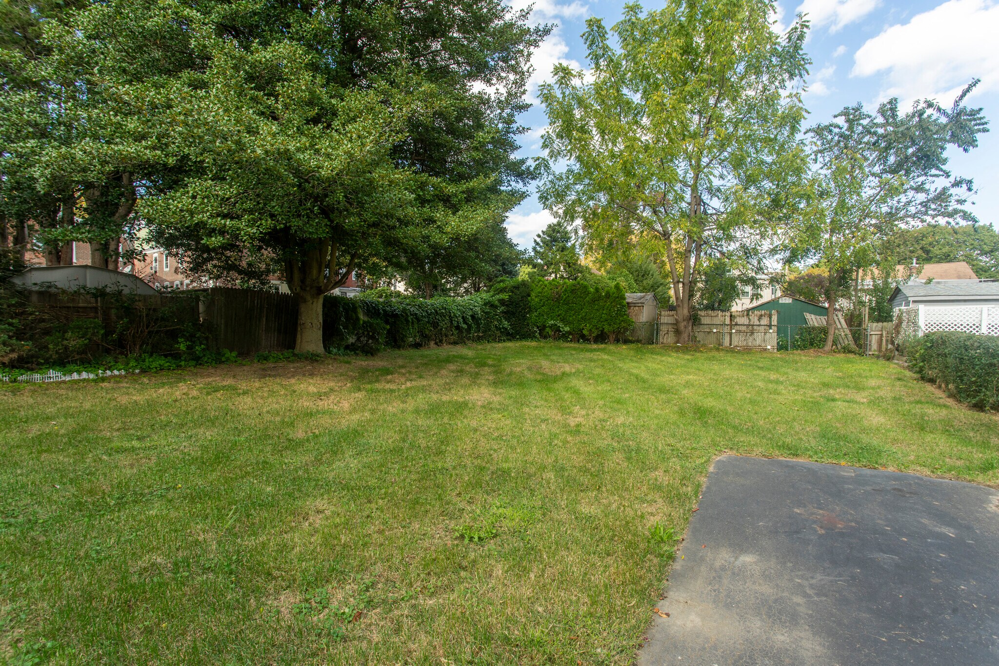 Building Photo - 133 Beecher Ave