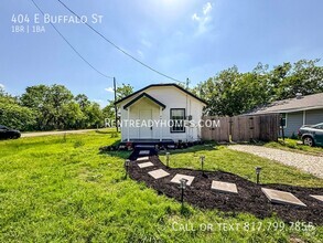 Building Photo - 404 E Buffalo St