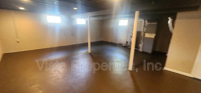 Building Photo - 3412 Winnland Dr