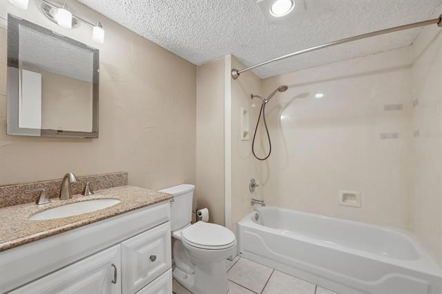 Building Photo - 2604 Winding Creek Dr