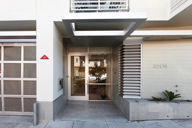 Building Photo - 3208 Pierce St