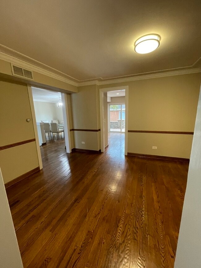 Building Photo - 4 N Tower Rd