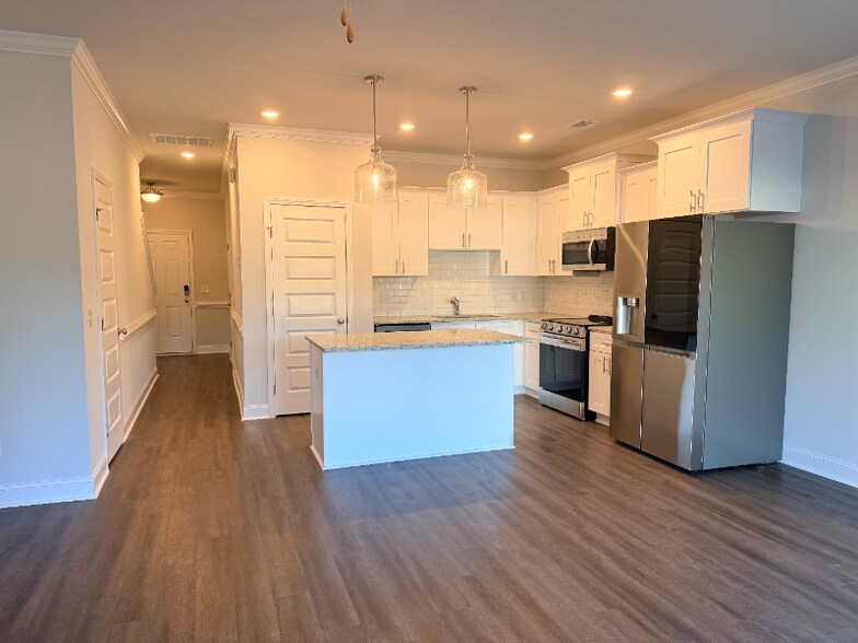 Building Photo - 88 Dorsey Dr