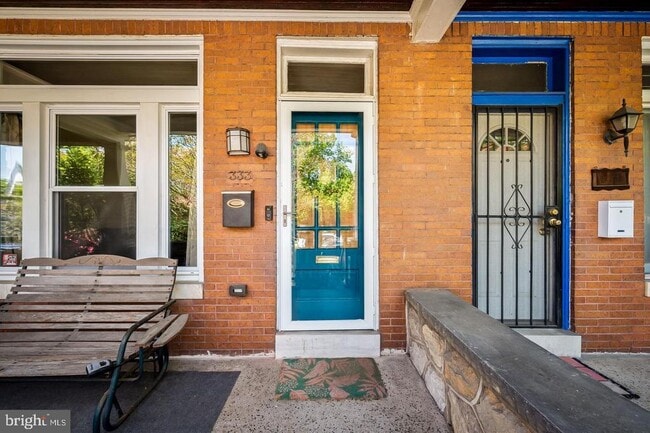 Building Photo - 333 E 29th St