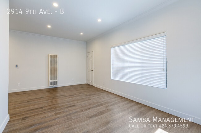 Building Photo - 2914 9th Ave