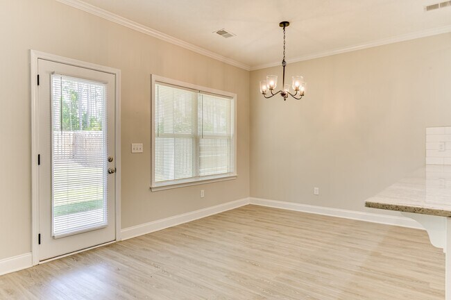 Building Photo - 2041 Limerick Ct
