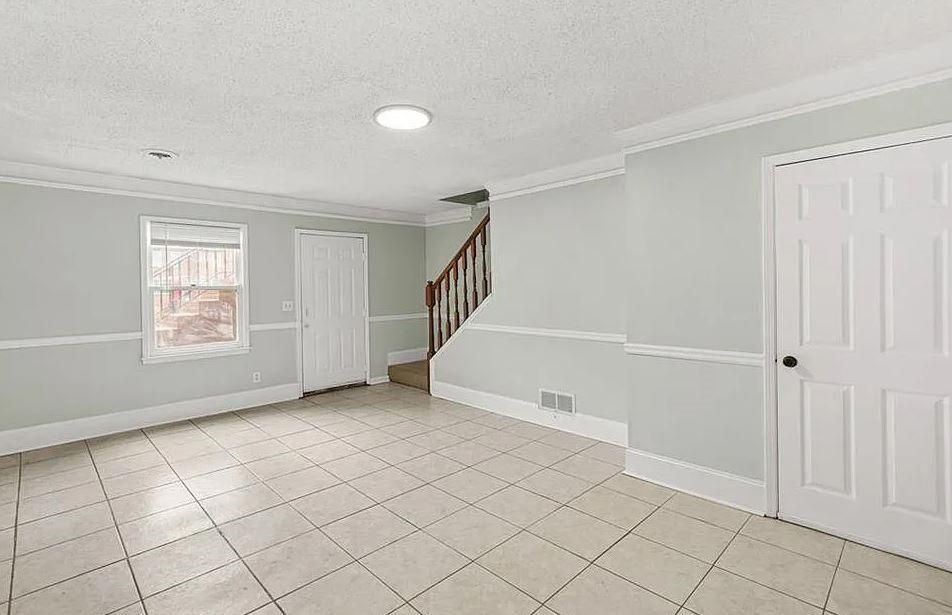 Building Photo - 140 Davis Mill Ct