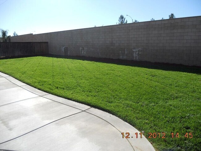 Building Photo - 29040 Azara St