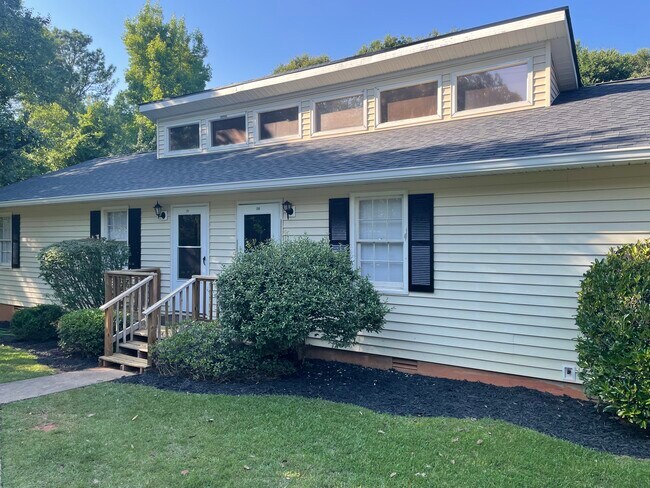 Building Photo - 292 Timothy Rd