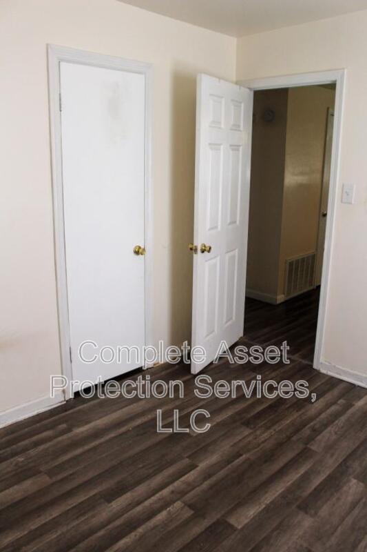 Building Photo - 3010 Bender St