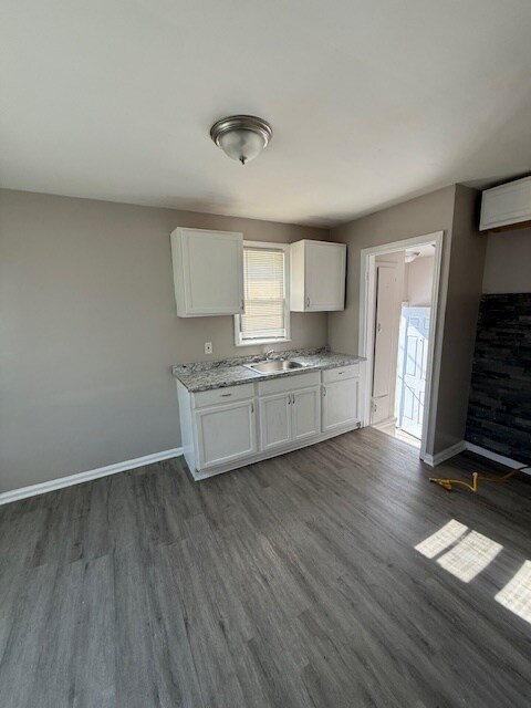 Building Photo - 18403 Conley St