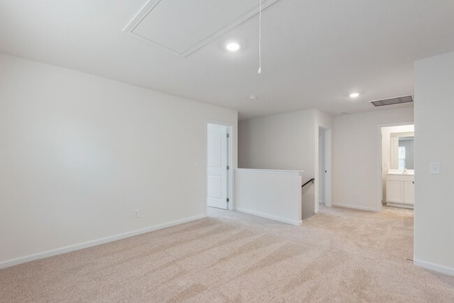 Building Photo - 5513 English Holly Wy