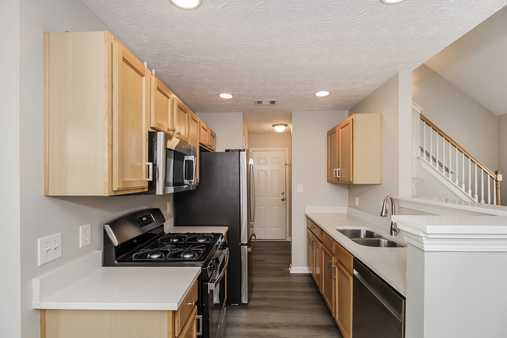 Building Photo - 143 Oak Grove Pl