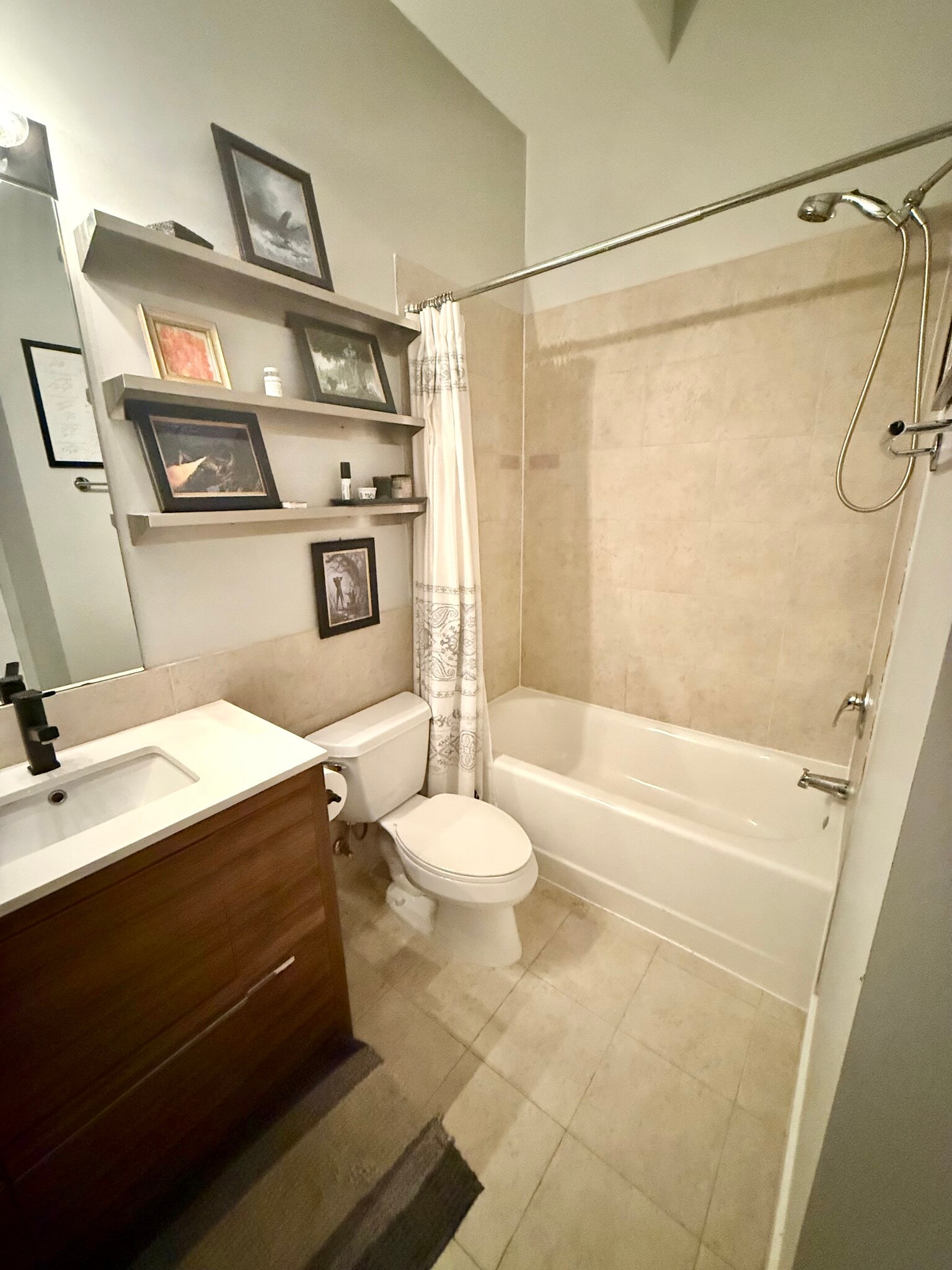 Second bathroom, with bathtub and great in-vanity storage - 1240 4th St NW