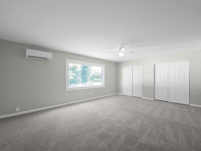 Building Photo - 452 Stella Ave