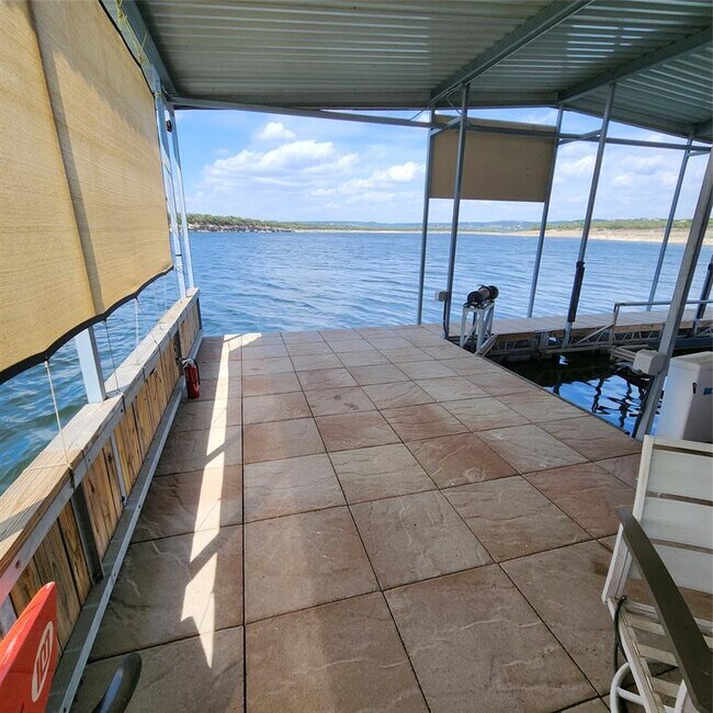 Building Photo - 3404 American Dr