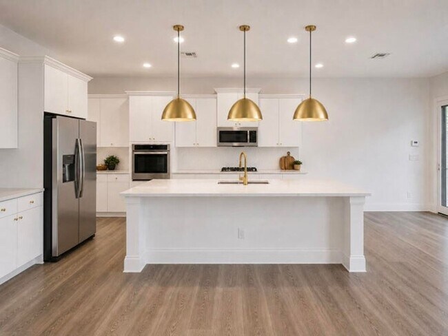 Building Photo - 6020 Curie Pl