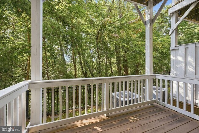 Building Photo - 1571 Renate Dr