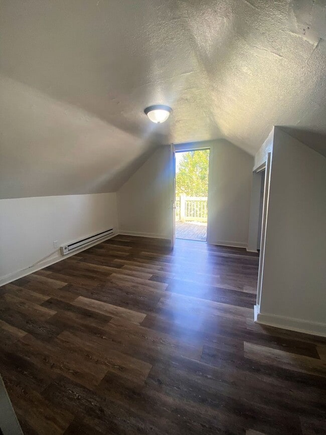 Building Photo - Chatham