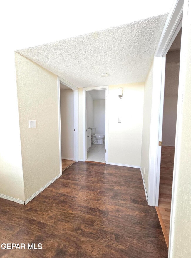 Building Photo - 11725 Fred Perry Dr