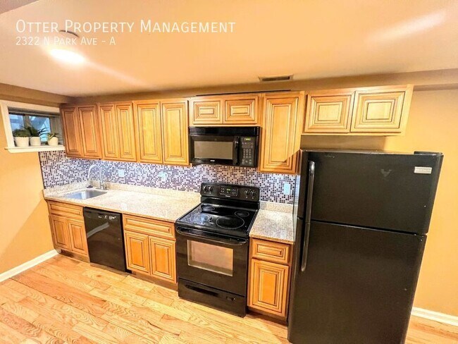 Building Photo - 2322 N Park Ave