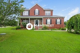 Building Photo - 4 Bedroom Pet-Friendly Home in Murfreesbor...