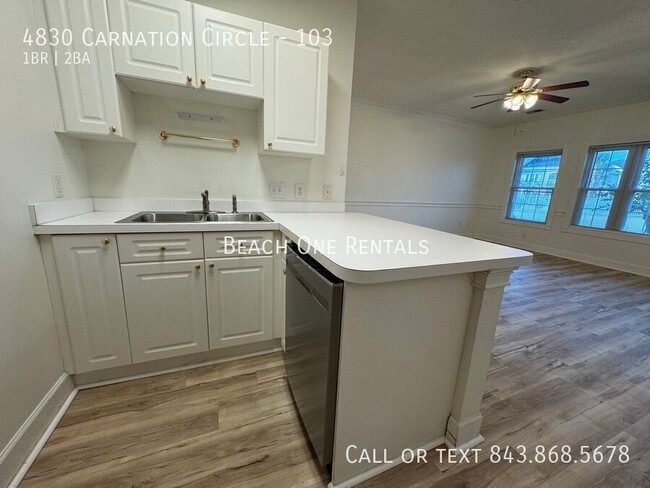 Building Photo - Myrtle Beach - 1 Bedroom / 1.5 Bathroom Condo