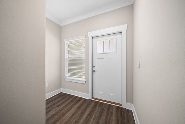 Building Photo - 222 N Sand Palm Rd