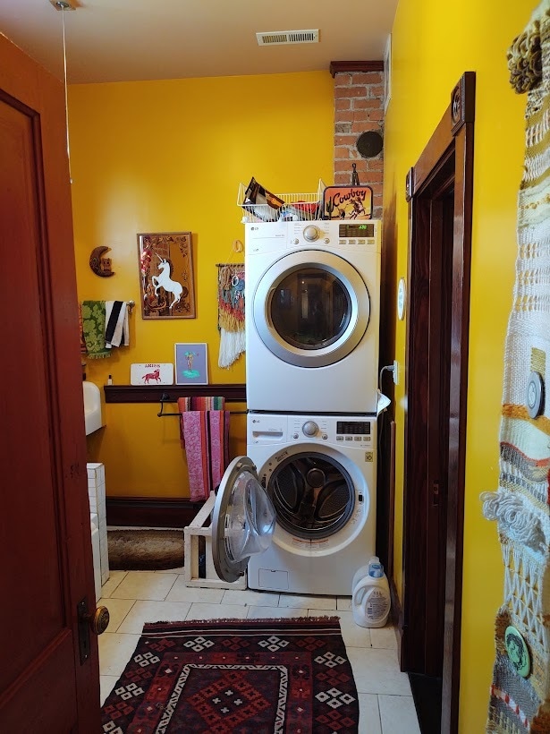 Building Photo - 314 N 1st St W