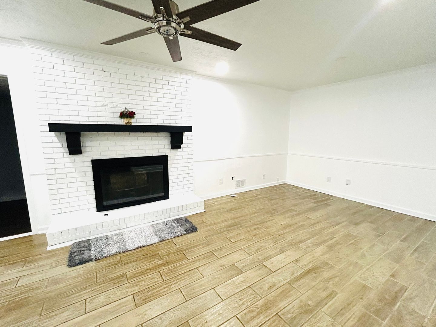 Building Photo - 2664 Abington Dr SW