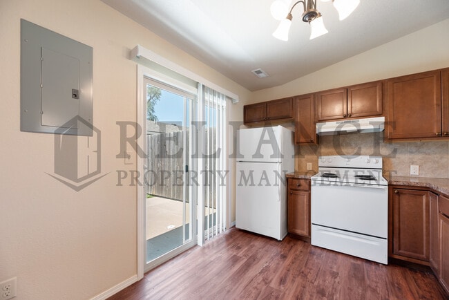 Building Photo - 4204 Newell St