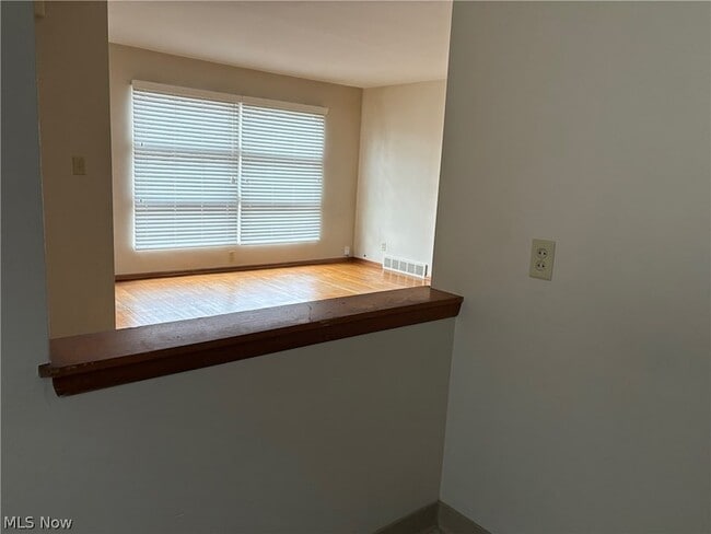 Building Photo - 1771 Tanglewood Dr