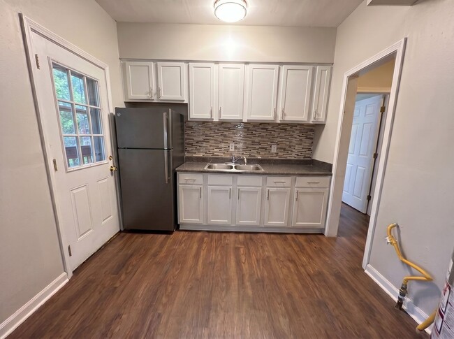 Building Photo - Charming 4BR Home with Large Yard